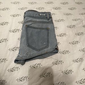 BRANDY MELVILLE DENIM SHORTS size 25